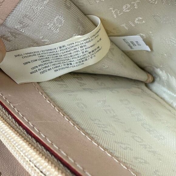 Kate Spade Toucan Parrott All Over Print Zip Around Long Wallet White Orange - Picture 5 of 8